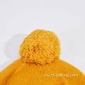 Topi rajutan musim sejuk untuk bayi